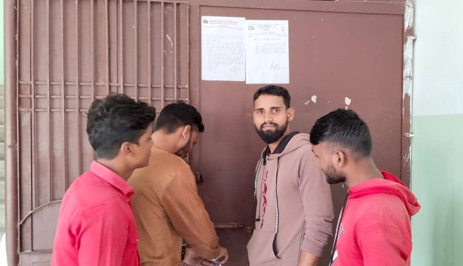 ठाकुरराम क्याम्पसमा अनेरास्ववियुद्वारा तालाबन्दी, बिबिएको अन्तरवार्ता फेरी लिन माग